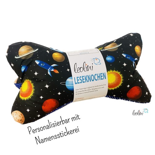 Leseknochen personalisierbar | Nackenkissen PLANETEN GALAXIE | handgemacht von Leolini Leolini - 1