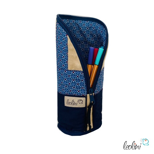 Stehende Stiftetasche Leo | Federpennal Federmäppchen Ornamente dunkelblau | personalisierbar mit Namen Leolini - 2