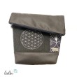 Foldover Tasche mit BLUME DES LEBENS Stickerei grau GRAFIKMUSTER | mit Außenfach Leolini - 1