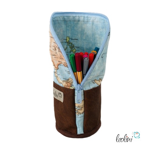 Stehende Stiftetasche Leo | Federpennal Schminktasche WELT | Lederimitat Leolini - 2