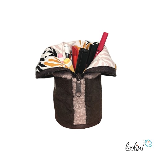 Stehendes Federmäppchen aus Bouclé | Schminktasche personalisierbar mit Namen | ALTROSÉ | handgefertigt Leolini - 7