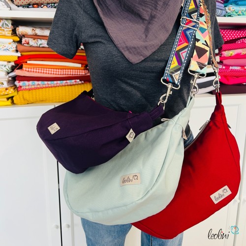 Moon Bag Luna | Halbmondtasche – Handgefertigte Schultertasche in Rot Moonbag Leolini - 6