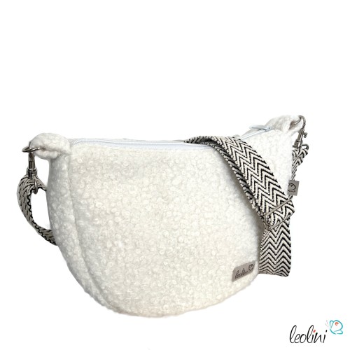 Bouclé Tasche Umhängetasche | Moonbag | Felltasche | handgefertigt in Naturweiß Leolini - 3