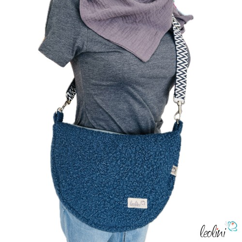 Bouclé Tasche Umhängetasche | Moonbag | Felltasche | handgefertigt in Jeansblau Leolini - 1