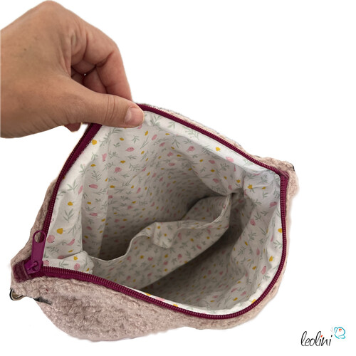 Umhängetasche Lenos Boucle | handgefertigt von Leolini ROSE