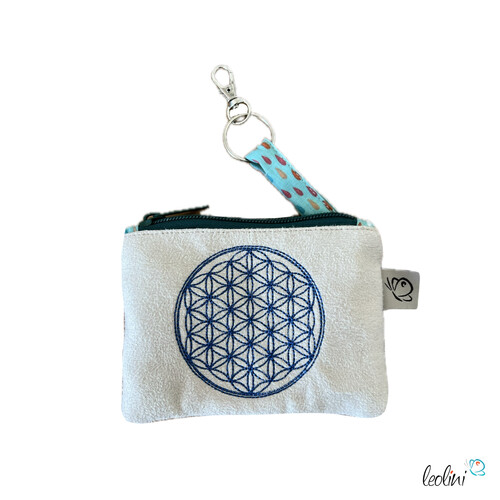 LeoliniSchlüsseltascherl mit Karabiner BLUME DES LEBENS BLAU | Geldtasche mini | mit Stickerei handgefertigtSchlüsseltascherl