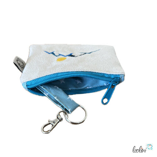 LeoliniSchlüsseltascherl mit Karabiner BERGE | Geldtasche mini | mit Stickerei handgefertigtSchlüsseltascherl