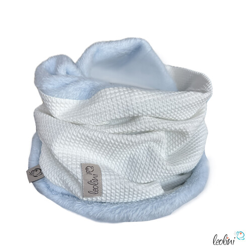 LeoliniHandgefertigter Damen Schlauchschal Loop – Beidseitig tragbar mit Wellnessfleece & Mini-Zopfmuster Jersey | WEISS HELLBLAUTücher / Schals