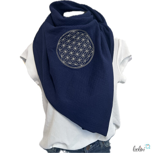 LeoliniDreieckiges Musselin-Tuch XL – Double Gauze mit Blume des Lebens -Stickerei | MARINETücher / Schals