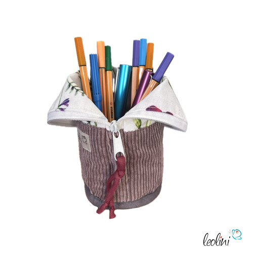 LeoliniStehende Stiftetasche aus CORD Leo | Federpennal Schminktasche SCHNEEWEISSCHENStehende Stiftetaschen LEO