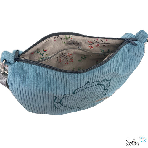 LeoliniMoonbag mit Lotus des Lebens Stickerei in ALTMINT aus Breitcord | Umhängetasche | handgefertigtTaschen mit Stickerei und Basic Taschen