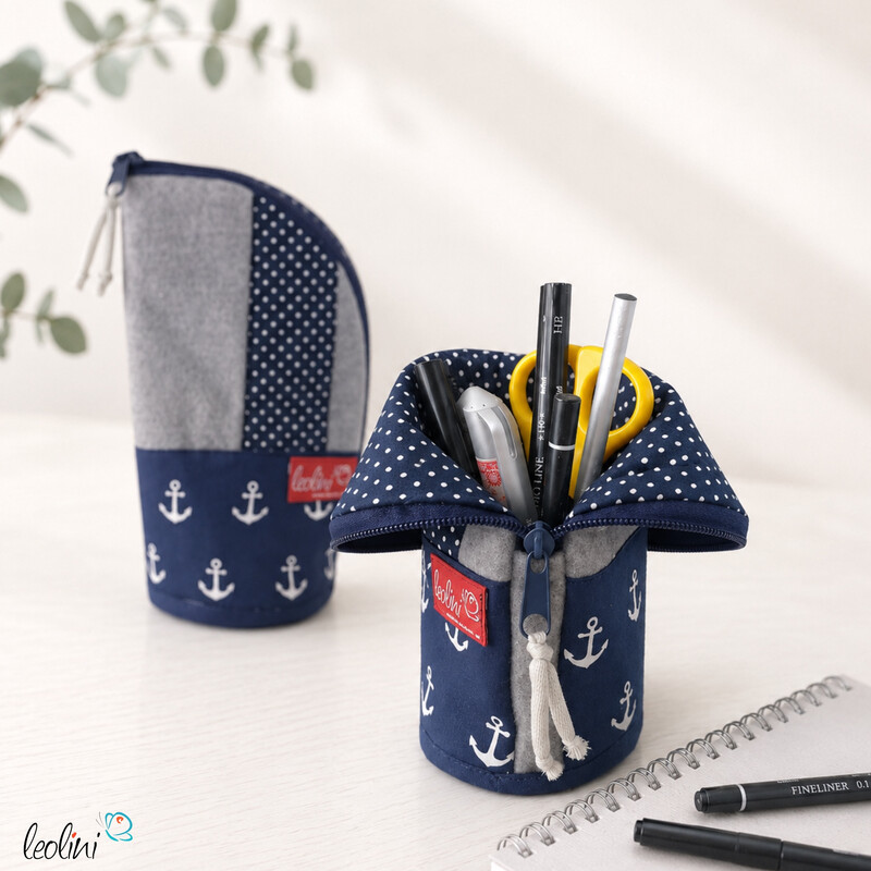 LeoliniStehende Stiftetasche  Leo | Federpennal Anker personalisierbarStehende Stiftetaschen LEO