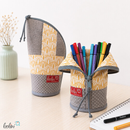 Stehende Stiftetasche Leo | Federpennal Ornamente senf