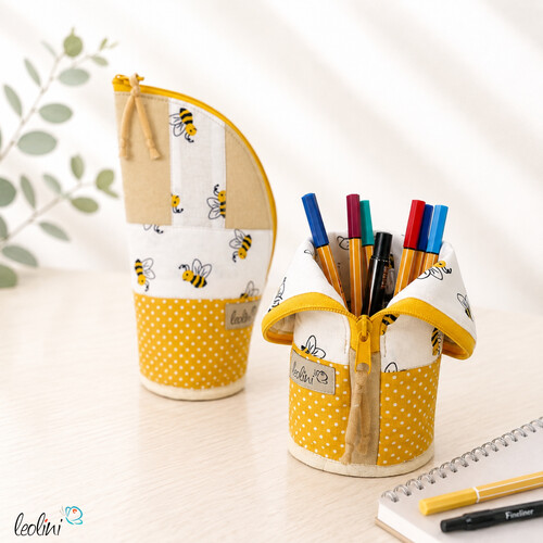 Stehende Stiftetasche Leo | Federpennal Federmäppchen Bienen | personalisierbar mit Namen