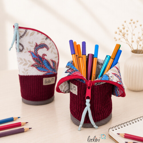 Stehende Stiftetasche aus CORD Leo | Federpennal Schminktasche ROSENROT