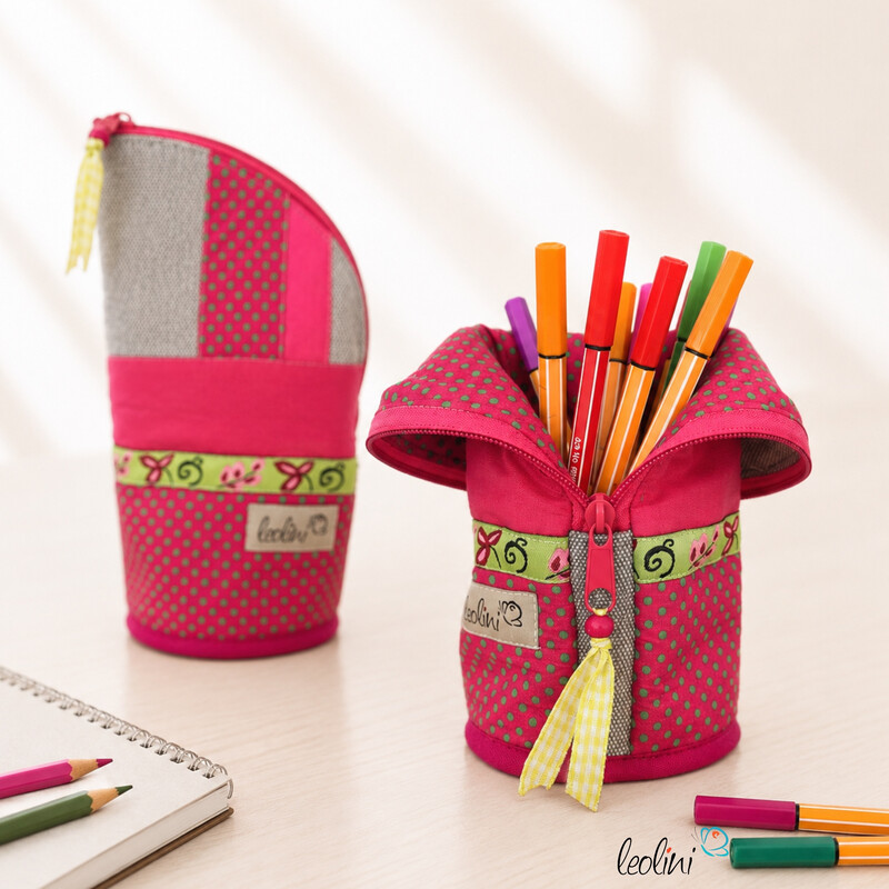 LeoliniLeoliniStehende Stiftetasche Leo | Federpennal Federmäppchen PINKE PUNKTE | personalisierbar mit NamenStehende Stiftetaschen LEO