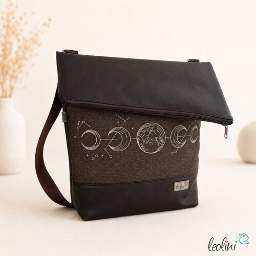 Foldover Tasche mit Mondphasen Stickerei | Mokka | mit Außenfach