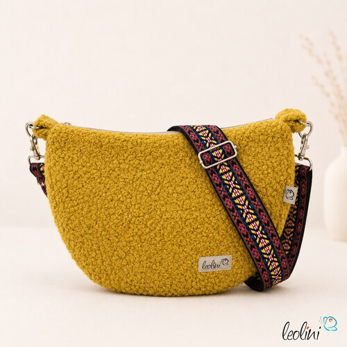 Bouclé Tasche Umhängetasche | Moonbag | Felltasche | handgefertigt in Senf