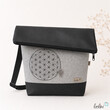 LeoliniFoldover Tasche in schwarz | Blume des Lebens StickereiTaschen mit Stickerei und Basic Taschen