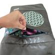 LeoliniFoldover Tasche mit Blume des Lebens Stickerei SALBEI | GRAU | mit AußenfachTaschen mit Stickerei und Basic Taschen