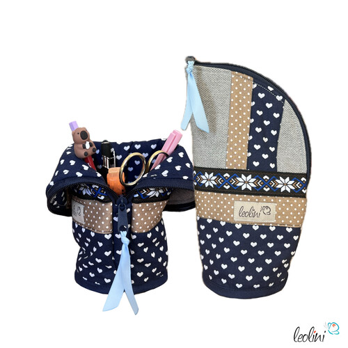 LeoliniStehende Stiftetasche Leo | Federpennal Federmäppchen BOHO WEBBAND DUNKELBLAU | personalisierbar mit NamenStehende Stiftetaschen LEO