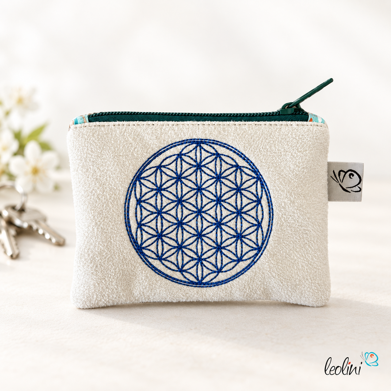 LeoliniSchlüsseltascherl mit Karabiner BLUME DES LEBENS BLAU | Geldtasche mini | mit Stickerei handgefertigtLeoliniSchlüsseltascherl