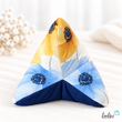 Leseknochen personalisierbar | Nackenkissen MOHNDESIGN SONNENGELB BLAU | handgemachtLeoliniLeseknochen gemustert
