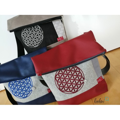 Foldover Tasche Blume des Lebens | Stickerei mit Charmanhänger - marine Leolini - 5