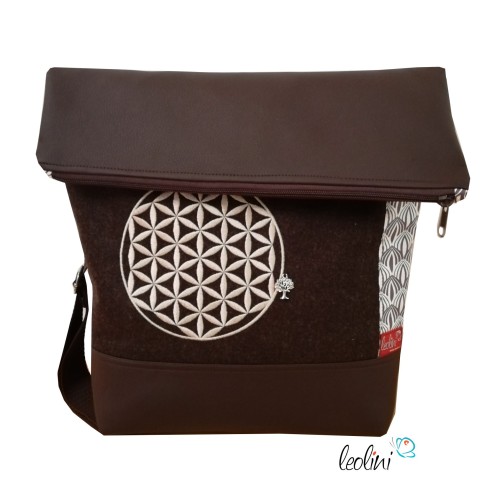 Foldover Tasche mit Blume des Lebens Stickerei mit Charmanhänger - dunkelbraun Leolini - 1