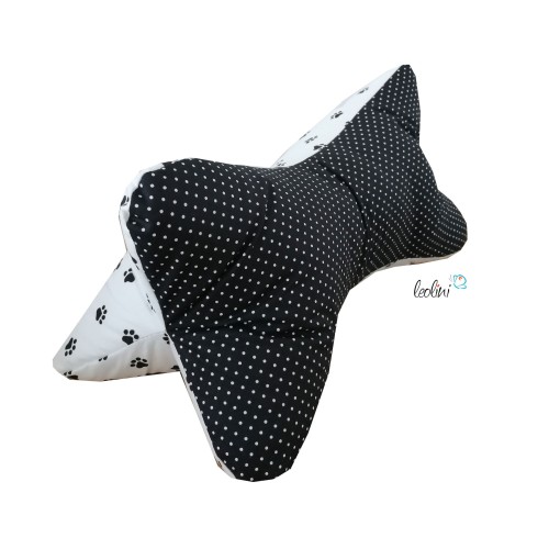 Leseknochen personalisierbar | Nackenkissen PFOTEN schwarz-weiß  - 6