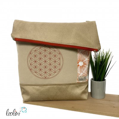 Foldover Tasche mit BLUME DES LEBENS Stickerei beige gold und GRAFIKMUSTER ORANGE | mit Außenfach %price% %category%