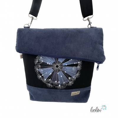 Foldover Tasche aus CORD mit Pusteblume Stickerei | Blau | mit Außenfach %price% %category%