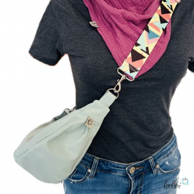 Moon Bag Luna | Halbmondtasche – Handgefertigte Schultertasche in Mint Moonbag Leolini - 4