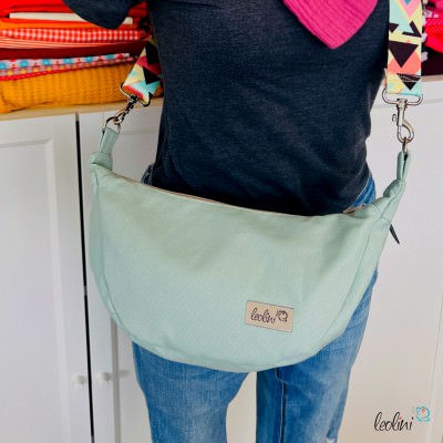 Moon Bag Luna | Halbmondtasche – Handgefertigte Schultertasche in Mint Moonbag Leolini - 5
