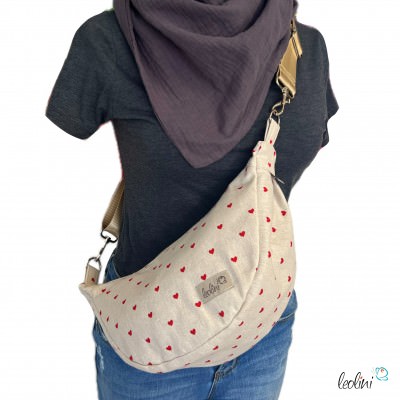 Moon Bag Luna | Halbmondtasche – Handgefertigte Schultertasche Herzen Moonbag Leolini - 4