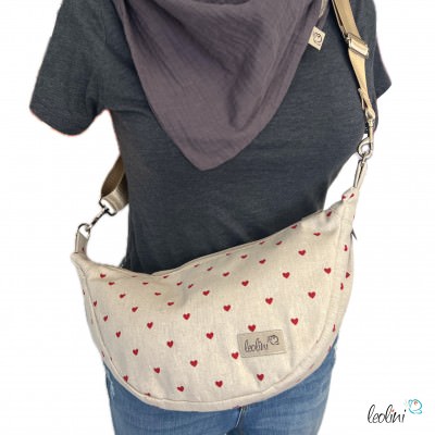 Moon Bag Luna | Halbmondtasche – Handgefertigte Schultertasche Herzen Moonbag Leolini - 7