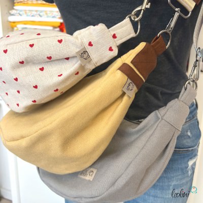 Moon Bag Luna | Halbmondtasche – Handgefertigte Schultertasche Herzen Moonbag Leolini - 9