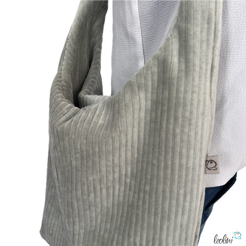 LeoliniHobo Bag aus Breitcord in PISTAZIE – handgemachte Trendtasche -  auch als SETTaschen mit Stickerei und Basic Taschen