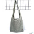 Hobo Bag Breitcord in PISTAZIE handgemachte Trendtasche