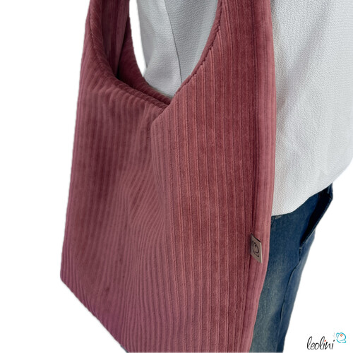 Hobo Bag Breitcord in Himbeer handgemachte Trendtasche