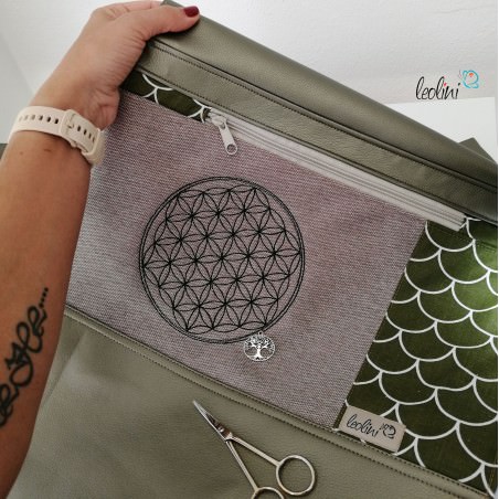 Foldover Tasche Blume des Lebens Stickerei mit Charmanhänger -  khaki Leolini - 5