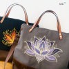 Umhängetasche aus Canvas mit Stickerei LOTUSBLÜTE | Farbe anthrazit mit Henkel Leolini - 7